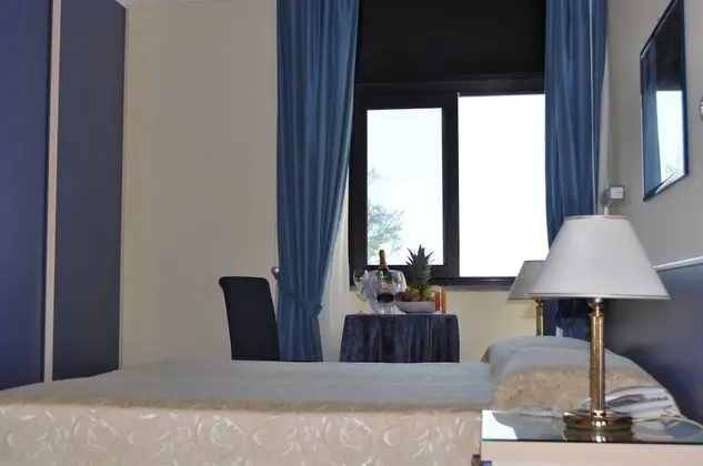 Standard Tek Büyük Yataklı Oda, Deniz Manzaralı