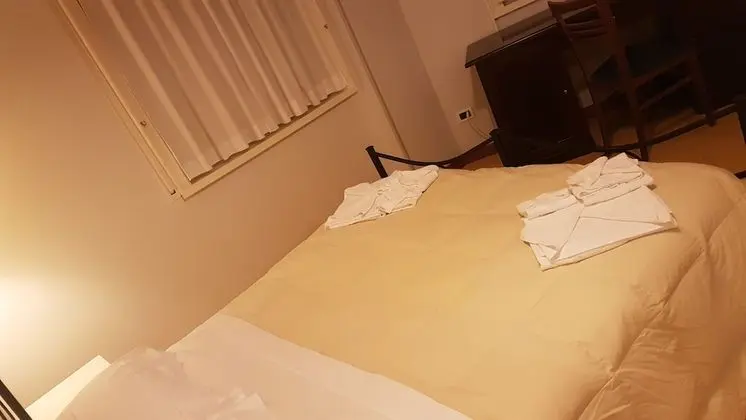 Economy Tek Büyük Yataklı Oda