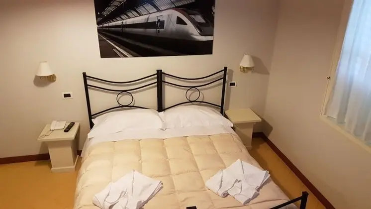 Economy Tek Büyük Yataklı Oda