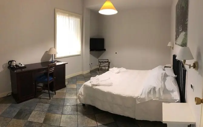 Economy Tek Büyük Yataklı Oda