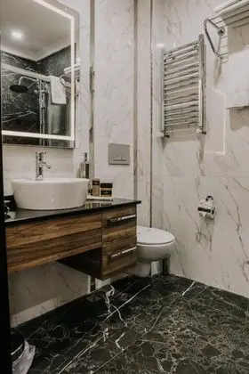 Çift Kişilik, Şehir Manzaralı, Fransız Balkonlu