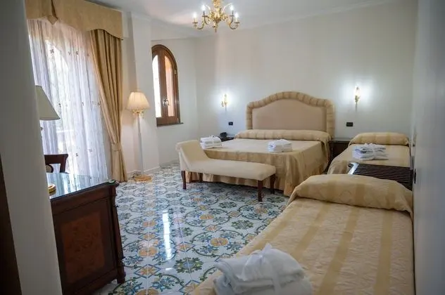 Dört Kişilik Oda