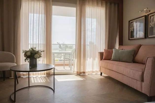 Deluxe Tek Büyük Yataklı Oda, Deniz Manzaralı