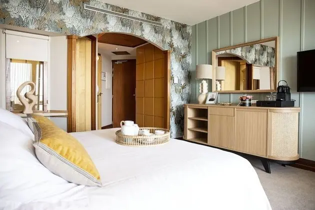 Deluxe Tek Büyük Yataklı Oda, Deniz Manzaralı