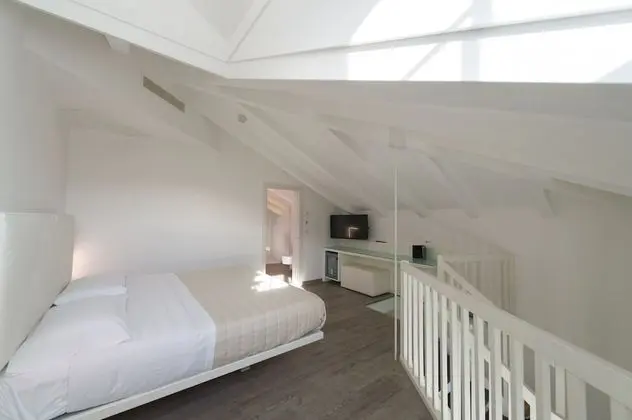Suite, Private Hot Tub and Sauna
