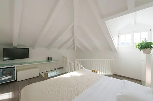 Suite, Private Hot Tub and Sauna