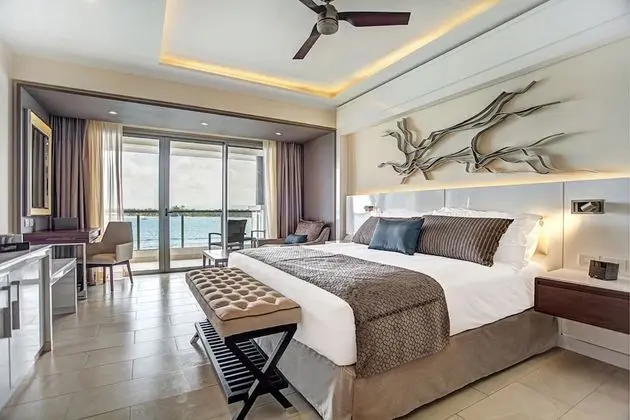 Sunset Ocean View Suite