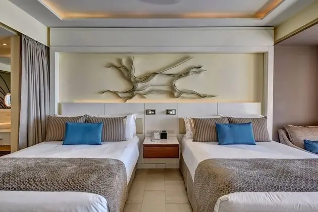 Sunset Ocean View Suite