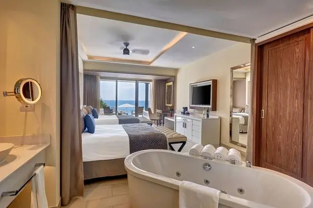 Sunset Ocean View Suite