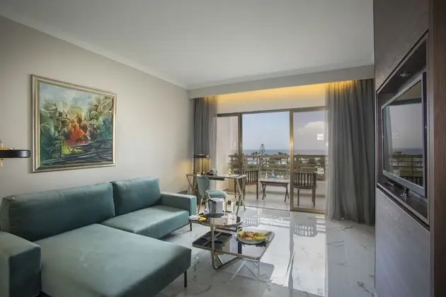 Executive Junior Suite, Sea View