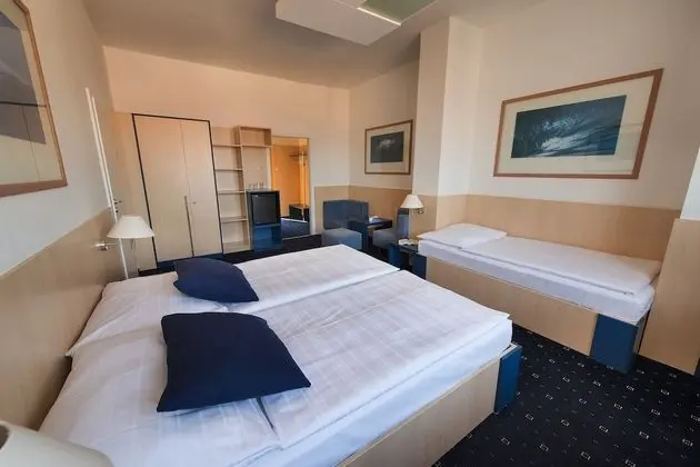 Comfort Üç Kişilik Oda, Şehir Manzaralı