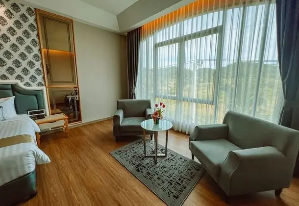 Deluxe Tek Büyük veya İki Ayrı Yataklı Oda