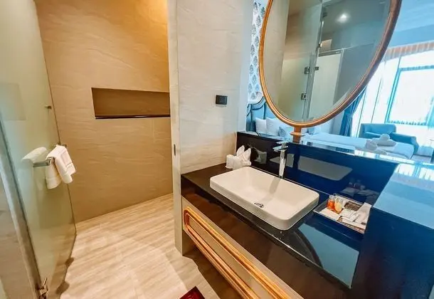Deluxe Tek Büyük veya İki Ayrı Yataklı Oda