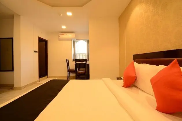 Luxury Tek Büyük Yataklı Oda