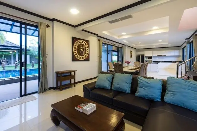 4-Bedroom Luxury Pool Villa