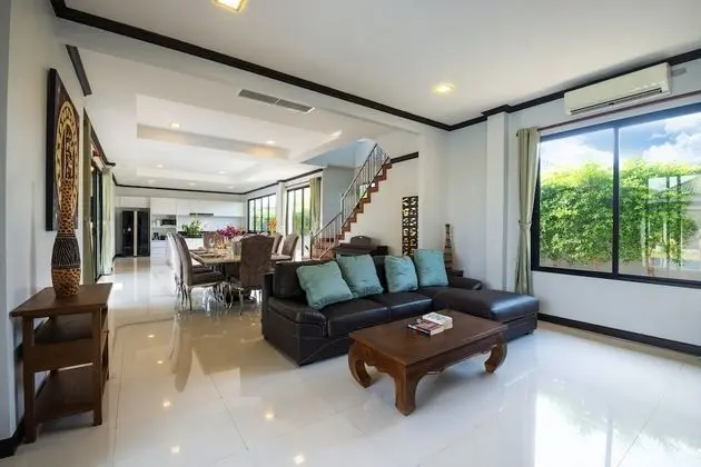 4-Bedroom Luxury Pool Villa