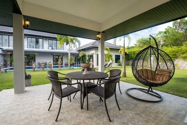 4-Bedroom Luxury Pool Villa