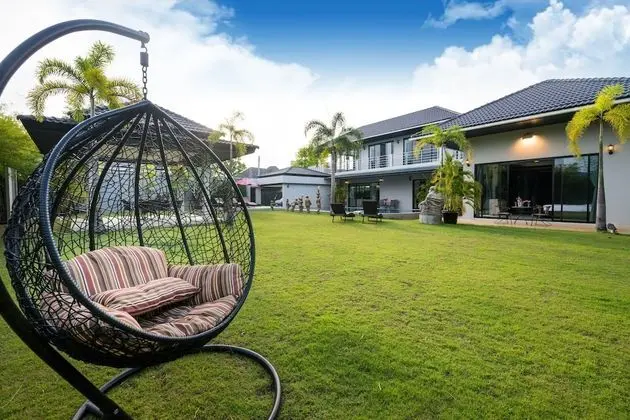 4-Bedroom Luxury Pool Villa