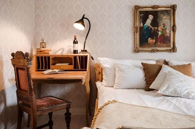 Comfort Tek Büyük Yataklı Oda