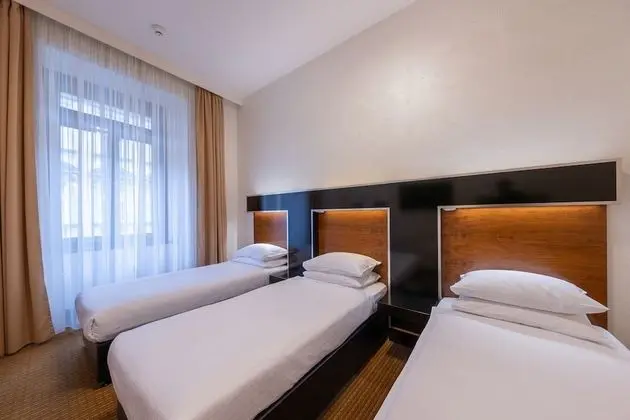 Superior Üç Kişilik Oda (Double room with Extra bed)