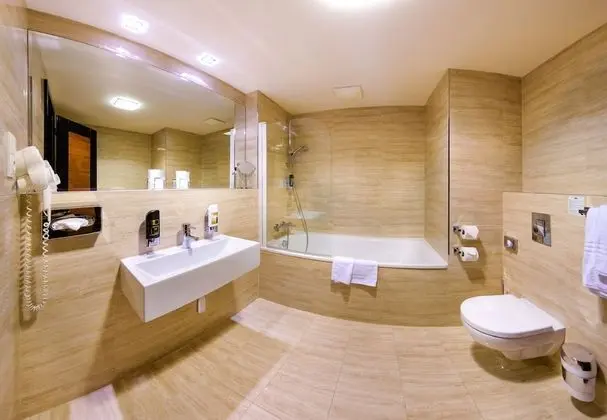 Superior Üç Kişilik Oda (Double room with Extra bed)