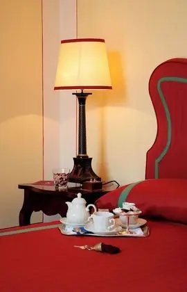 Süit, Kısmi Göl Manzaralı