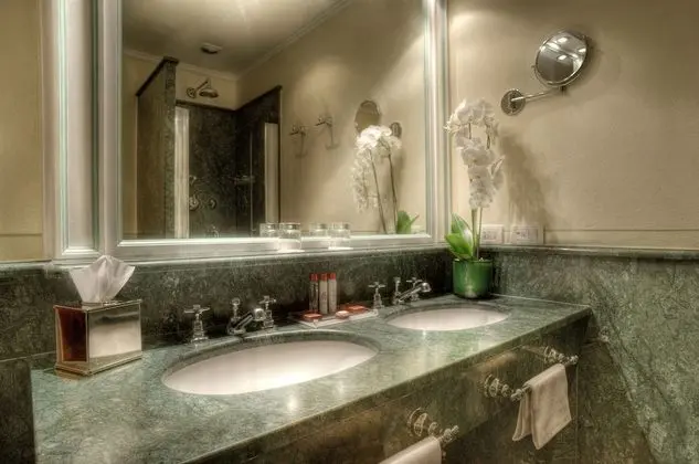 Süit, Kısmi Göl Manzaralı