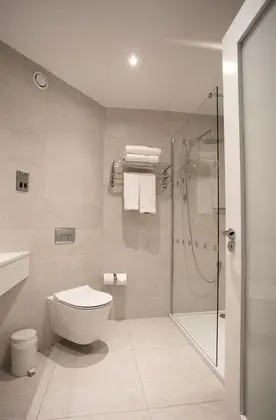 Superior Tek Büyük veya İki Ayrı Yataklı Oda