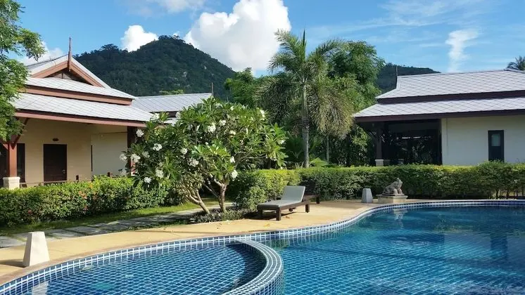 Villa, Bahçe Manzaralı