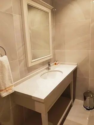 Deluxe Tek Büyük veya İki Ayrı Yataklı Oda, Birden Çok Yatak, Sigara İçilmez