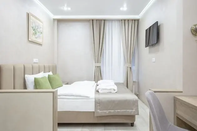 Standard Tek Büyük Yataklı Oda