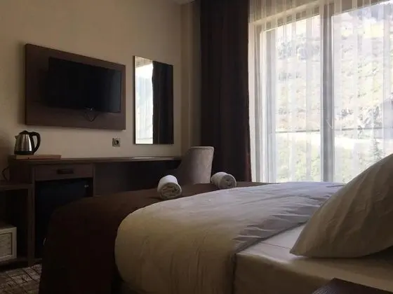 Double Deluxe Suit