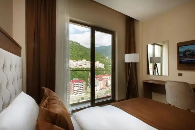 Junior Suite, Doğa Manzaralı, Fransız Balkonlu