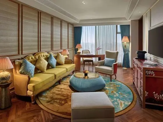 Deluxe Süit, 1 En Büyük (King) Boy Yatak, Business Dinlenme Salonu Kullanımı