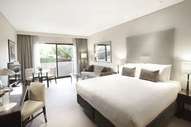 Superior Oda (Bath & Balcony)
