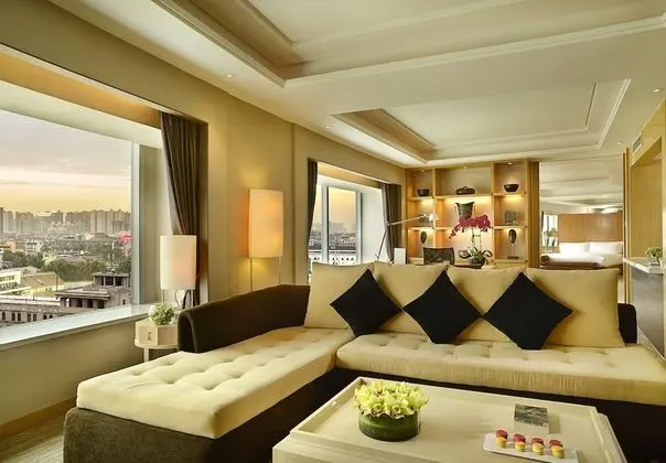 Luxury Oda, 1 En Büyük (King) Boy Yatak, Şehir Manzaralı