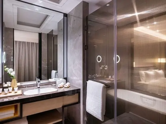 Oda, 1 En Büyük (King) Boy Yatak (Privilege)