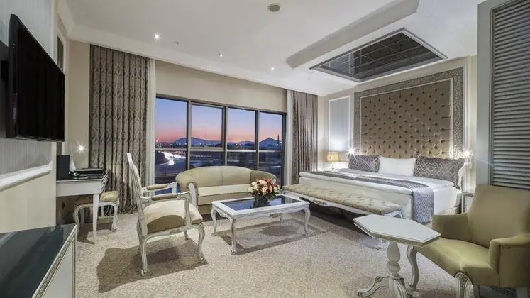 Suite, Jakuzili