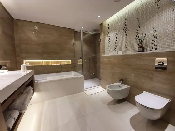 Festive Spa Suite