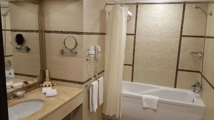 Standard Tek Büyük Yataklı Oda