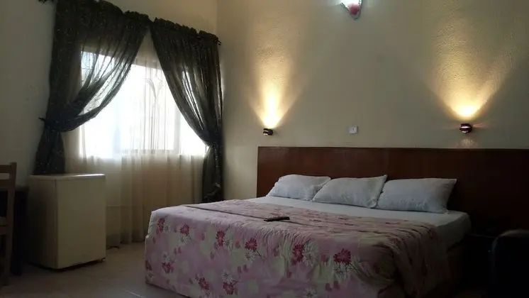 Standard Tek Kişilik Oda, Sigara İçilebilir