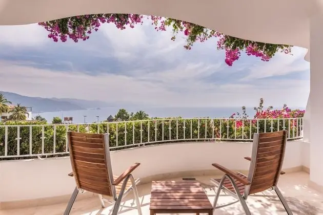 Grand Junior Suite Ocean View