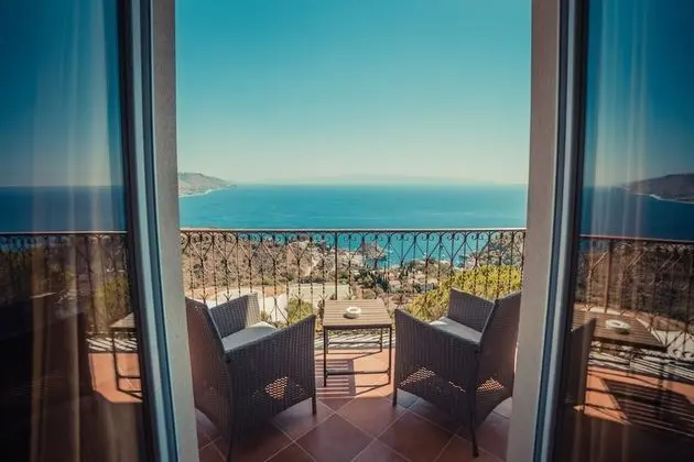 Superior Oda, Balkon, Deniz Manzaralı