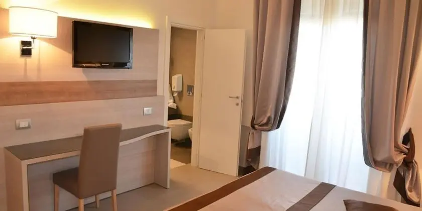 Superior Tek Büyük Yataklı Oda
