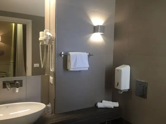 Superior Tek Büyük Yataklı Oda