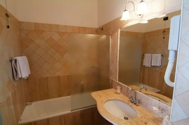 Tek Büyük Yataklı Oda, Balkon, Deniz Manzaralı