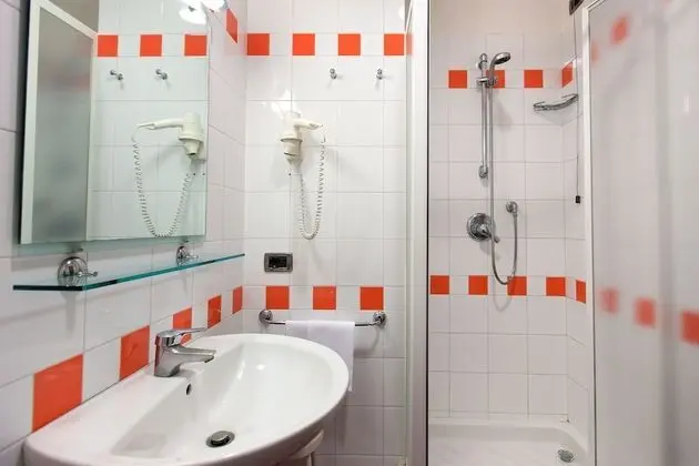Economy Tek Büyük veya İki Ayrı Yataklı Oda, Bahçe Manzaralı, Ek Bina