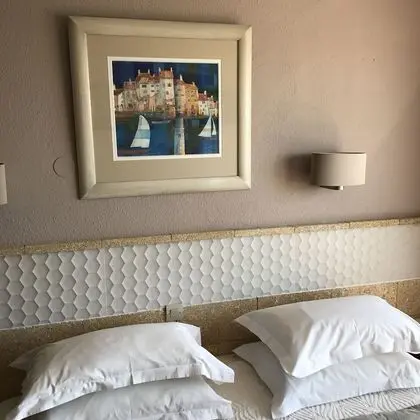 Standard Tek Büyük Yataklı Oda