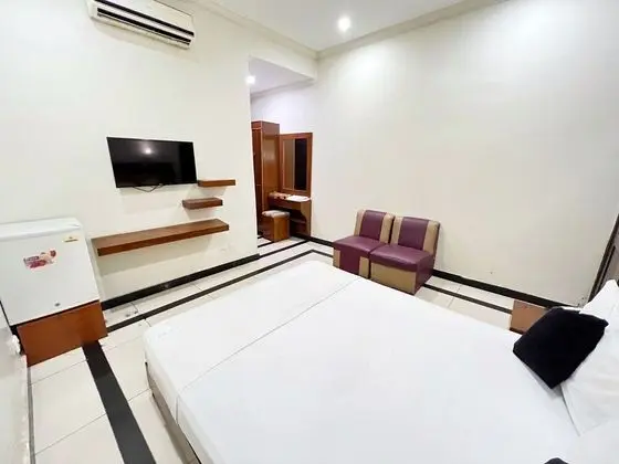 Deluxe Tek Büyük Yataklı Oda