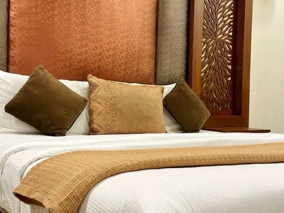 Family Tek Büyük Yataklı Oda